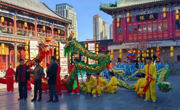 365官网大学生艺术团舞龙飞镲队受邀参加中央广播电视台节目—— 《非遗里的中国》天津篇录制